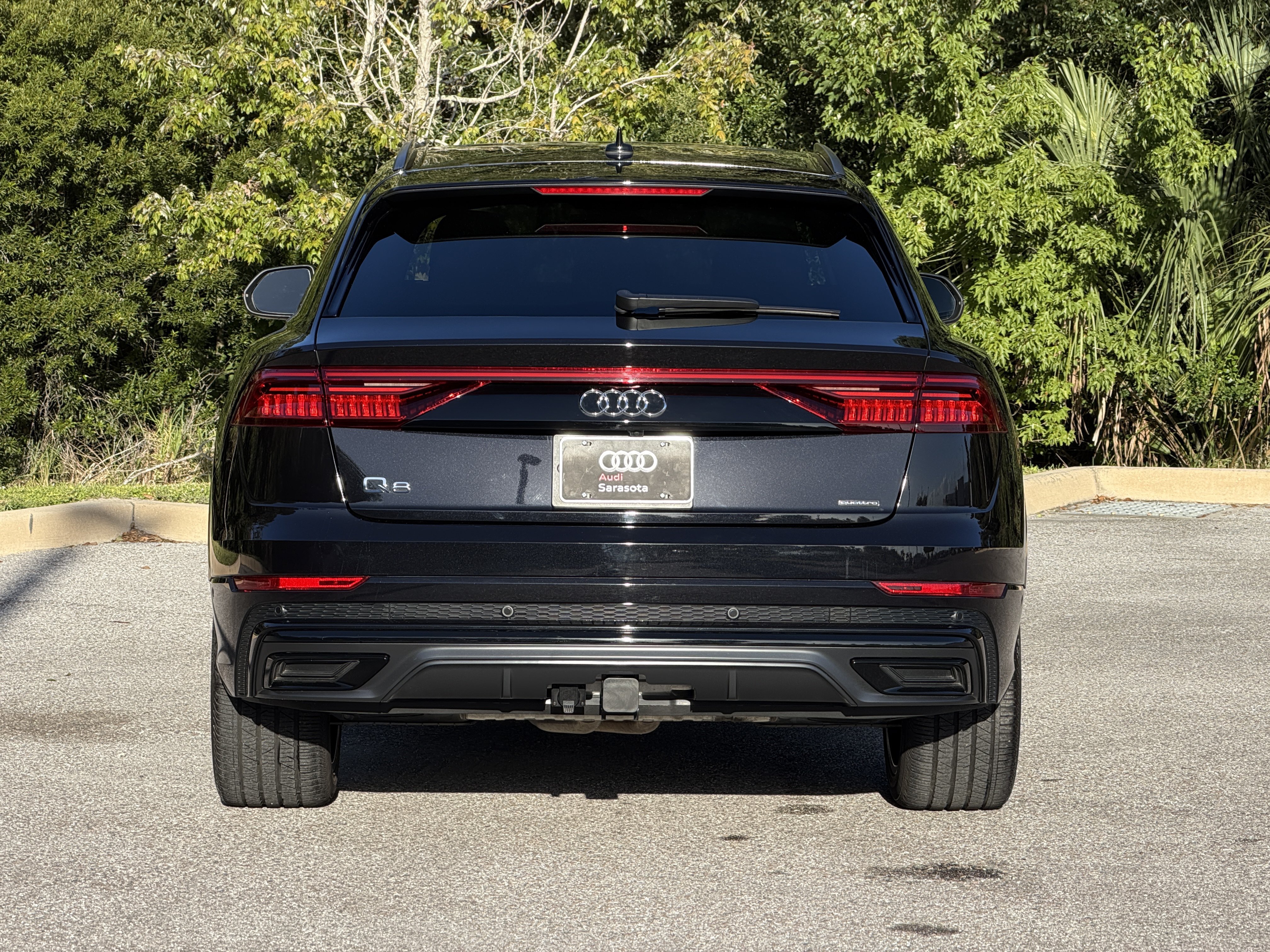 Used 2020 Audi Q8 Prestige w/ Prestige Package AWD/4WD image 6