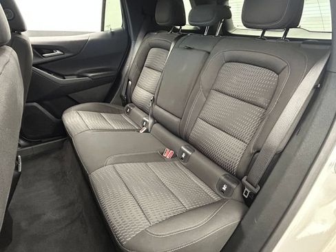Used 2025 Chevrolet Equinox LT FWD image 23