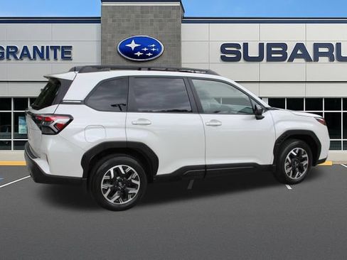 Certified 2025 Subaru Forester Premium AWD/4WD image 10