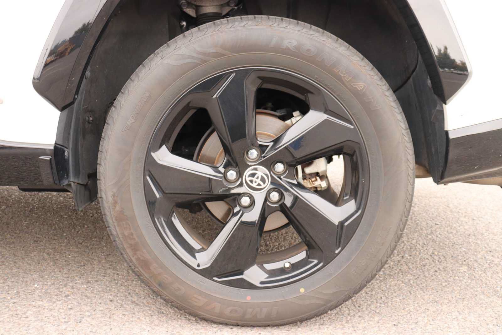 Used 2020 Toyota RAV4 XSE AWD/4WD image 9