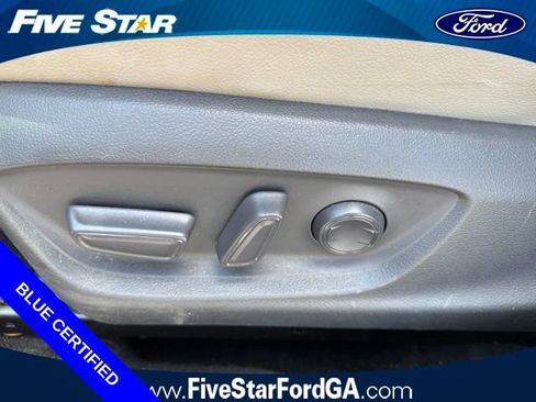 Used 2021 Toyota Camry SE FWD image 14