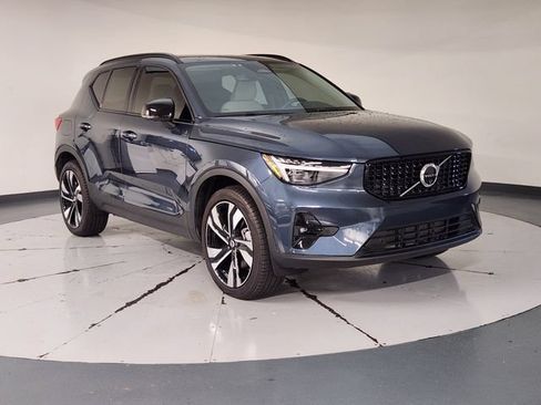 Used 2026 Volvo XC40 B5 Ultra w/ Protection Package Premier AWD/4WD image 7