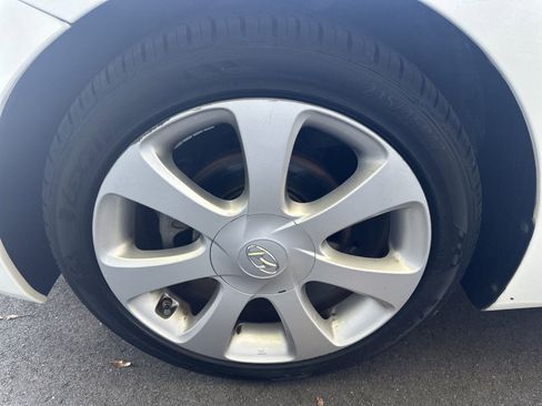 Used 2013 Hyundai Elantra Limited image 34