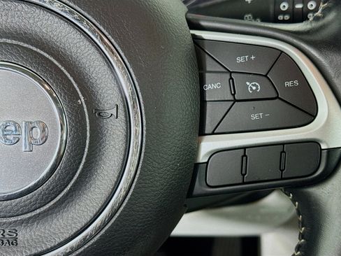 Used 2017 Jeep Compass Latitude w/ Popular Equipment Group image 14