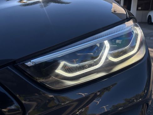 Used 2020 BMW M8 Convertible image 10