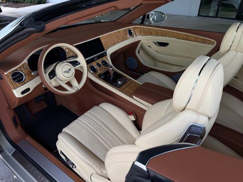 Used 2023 Bentley Continental GT Mulliner AWD/4WD image 28
