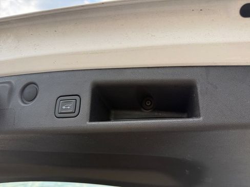 Used 2024 Chevrolet Equinox LT AWD/4WD image 45