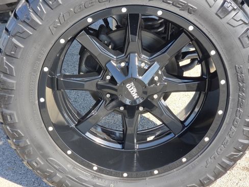 Used 2018 Jeep Wrangler Unlimited Sport image 7