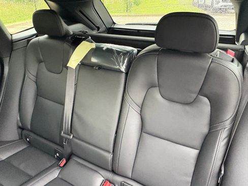 New 2026 Volvo XC60 B5 Ultra w/ Protection Package Premier image 24