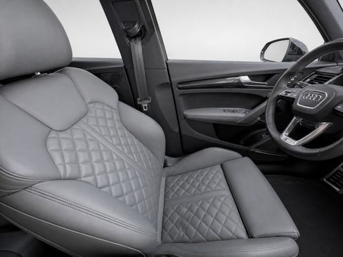 Certified 2023 Audi SQ5 Premium Plus w/ Premium Plus Package AWD/4WD image 15