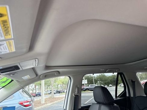Certified 2023 Honda Pilot Touring image 22