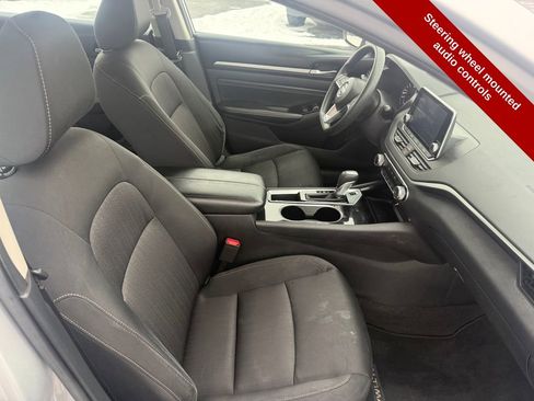 Used 2021 Nissan Altima 2.5 SV image 30