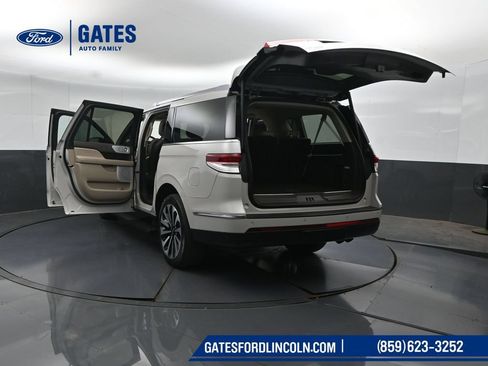 Used 2024 Lincoln Navigator L Reserve AWD/4WD image 62