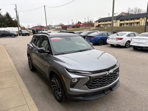 Used 2025 Chevrolet TrailBlazer RS w/ Convenience Package image 8
