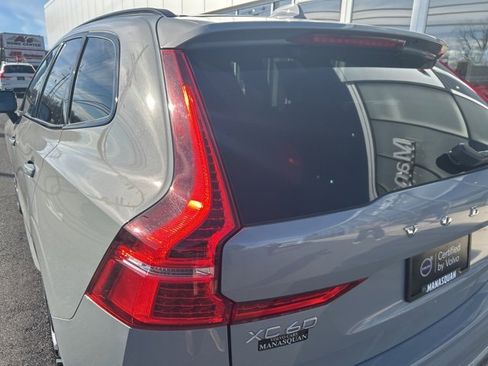 Certified 2025 Volvo XC60 B5 Plus image 10