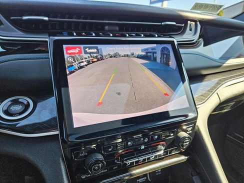 Used 2024 Jeep Grand Cherokee Trailhawk image 29