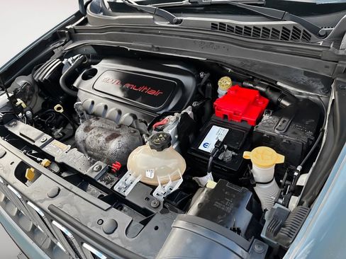 Used 2018 Jeep Renegade Sport w/ Power & Air Group image 30