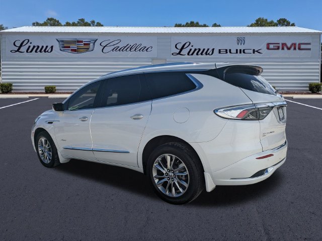 Used 2023 Buick Enclave Avenir w/ Avenir Technology Package AWD/4WD image 6