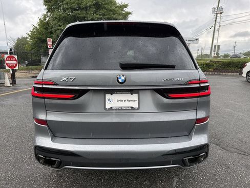 Used 2024 BMW X7 xDrive40i w/ M Sport Package AWD/4WD image 13