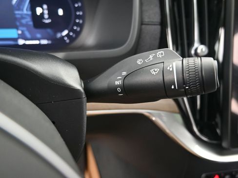 New 2026 Volvo XC90 B5 Core AWD/4WD image 18