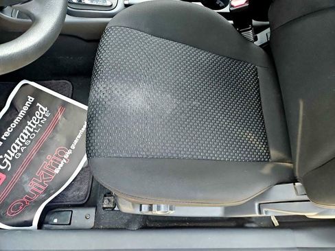 Used 2011 Hyundai Accent GS image 21