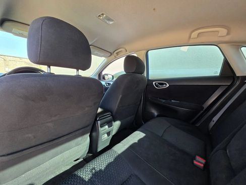 Used 2015 Nissan Sentra SR FWD image 11