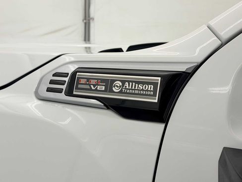 Used 2025 GMC Sierra 3500 SLE w/ SLE Value Package image 12