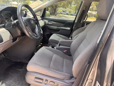 Used 2015 Honda Odyssey EX image 6