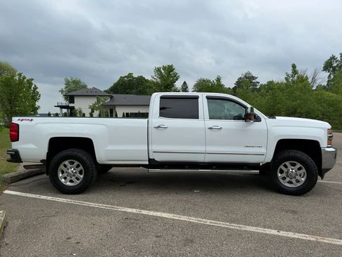 Used 2015 Chevrolet Silverado 3500 LTZ w/ LTZ Plus Package AWD/4WD image 4