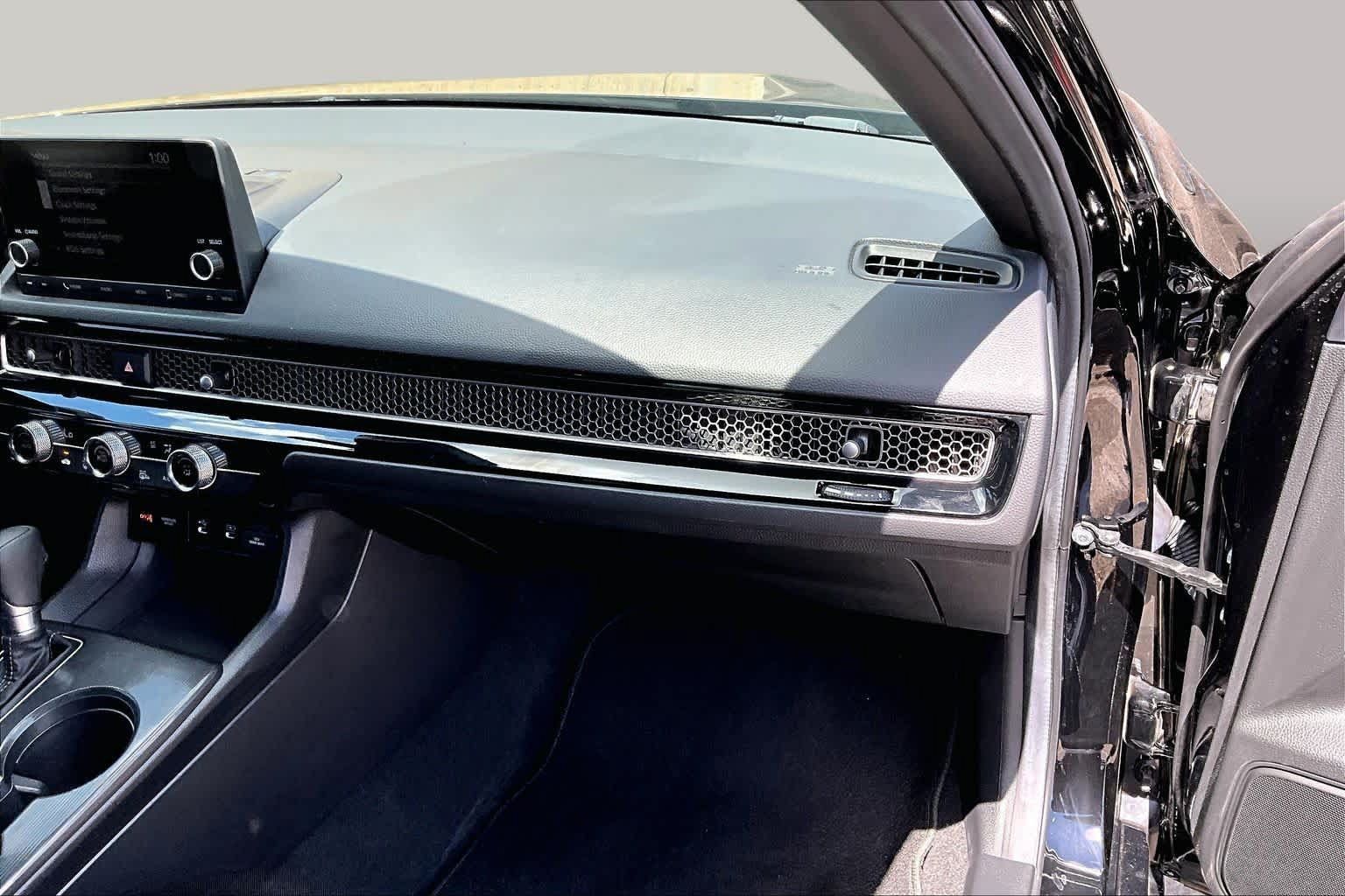 Used 2025 Honda Civic Sport image 19