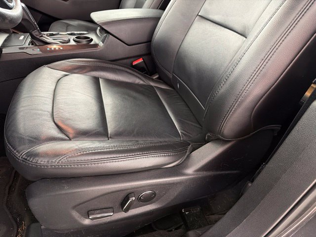 Used 2017 Ford Explorer XLT w/ Equipment Group 202A FWD image 23