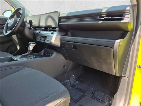 Used 2025 Hyundai Kona SEL AWD/4WD image 20