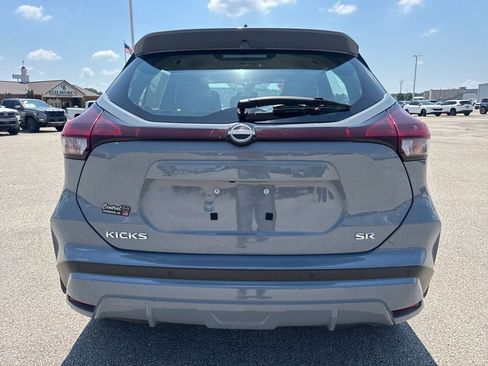 Used 2024 Nissan Kicks SR w/ SR Premium Package FWD image 5