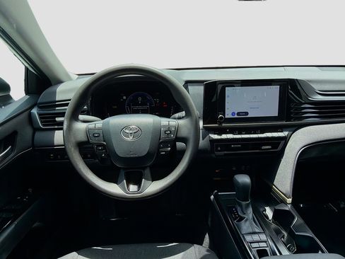 Used 2025 Toyota Camry LE w/ Convenience Package FWD image 20