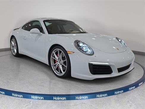 Used 2017 Porsche 911 Carrera S image 4