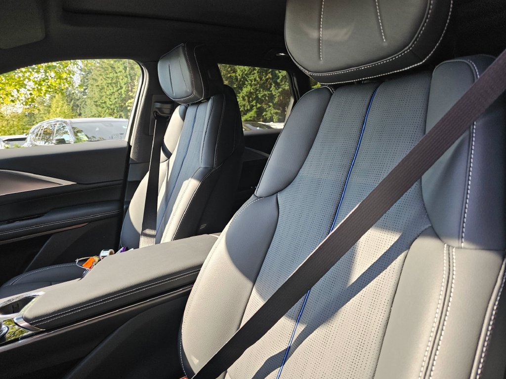New 2027 Cadillac Lyriq Sport AWD/4WD image 25
