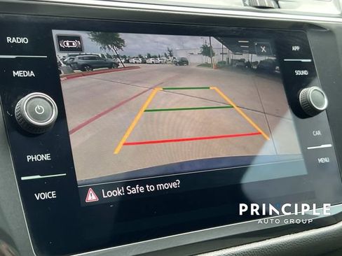 Used 2023 Volkswagen Tiguan SE FWD image 25