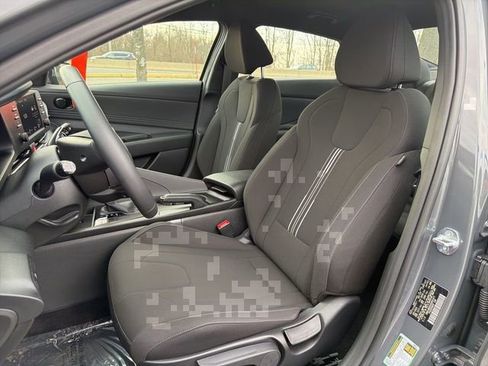 Used 2025 Hyundai Elantra Sport image 15
