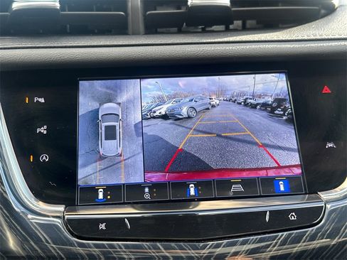 Used 2023 Cadillac XT6 Premium Luxury w/ Technology Package image 18