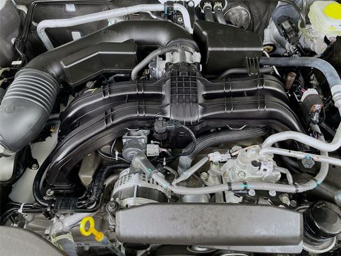 Certified 2025 Subaru Outback Premium AWD/4WD image 33