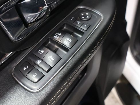 Used 2017 RAM 2500 Laramie w/ Protection Group image 14