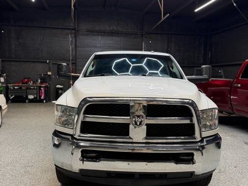Used 2018 RAM 2500 Tradesman w/ Chrome Appearance Group AWD/4WD image 2