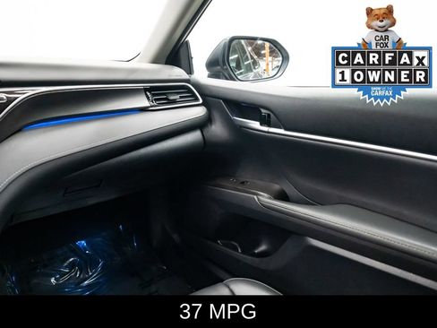Used 2024 Toyota Camry XSE FWD image 10