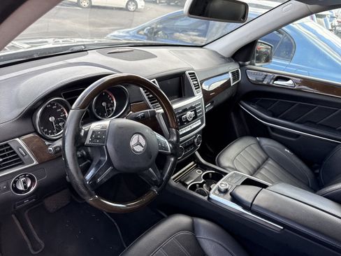 Used 2013 Mercedes-Benz GL 450 4MATIC image 6