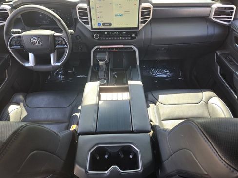 Used 2025 Toyota Sequoia Platinum image 14