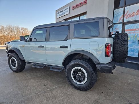 Used 2023 Ford Bronco Badlands w/ Sasquatch Package image 6