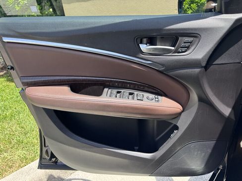 Used 2017 Acura MDX FWD w/ Technology Package image 13