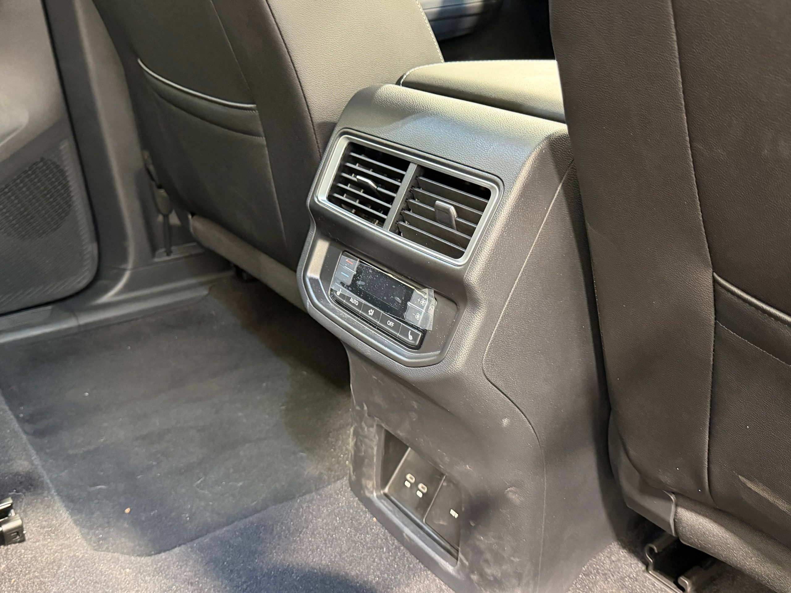 New 2025 Volkswagen Atlas SEL Premium R-Line AWD/4WD image 47