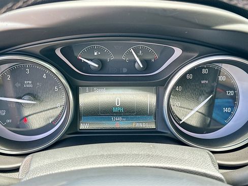 Used 2020 Buick Envision Essence w/ Experience Buick Package FWD image 11