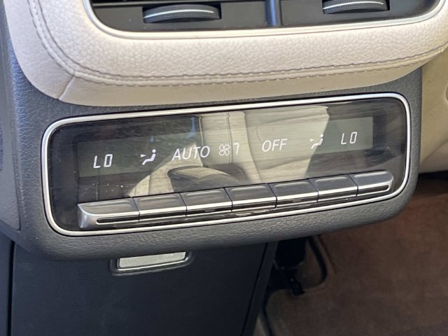 Used 2020 Mercedes-Benz GLS 450 4MATIC image 19